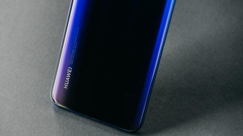Описание смартфона Huawei nova 3