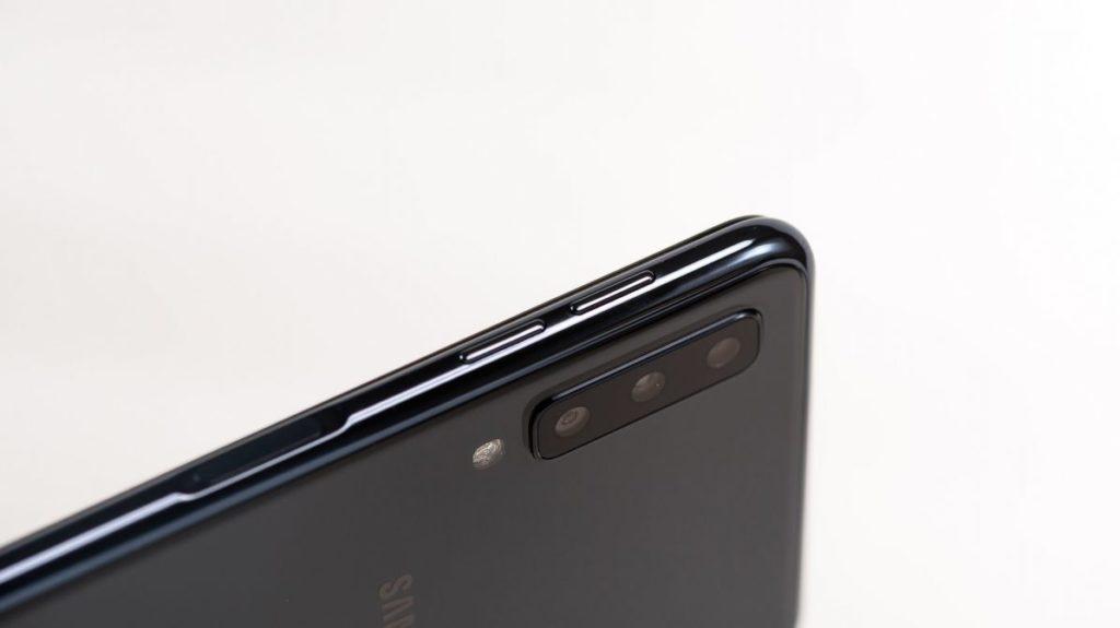 Описание смартфона Samsung Galaxy A7 (2018)