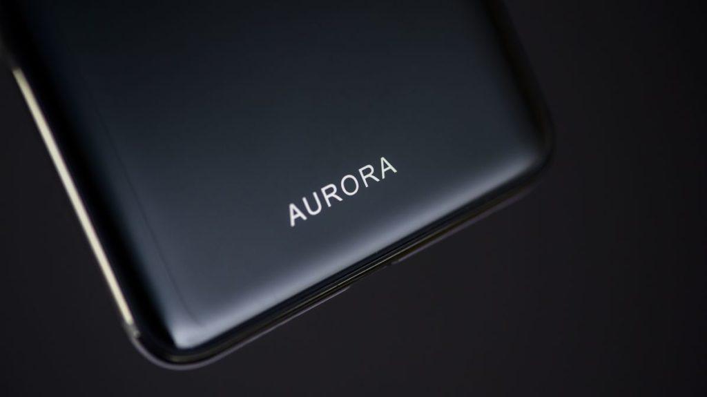 Описание смартфона BQ-6200L Aurora