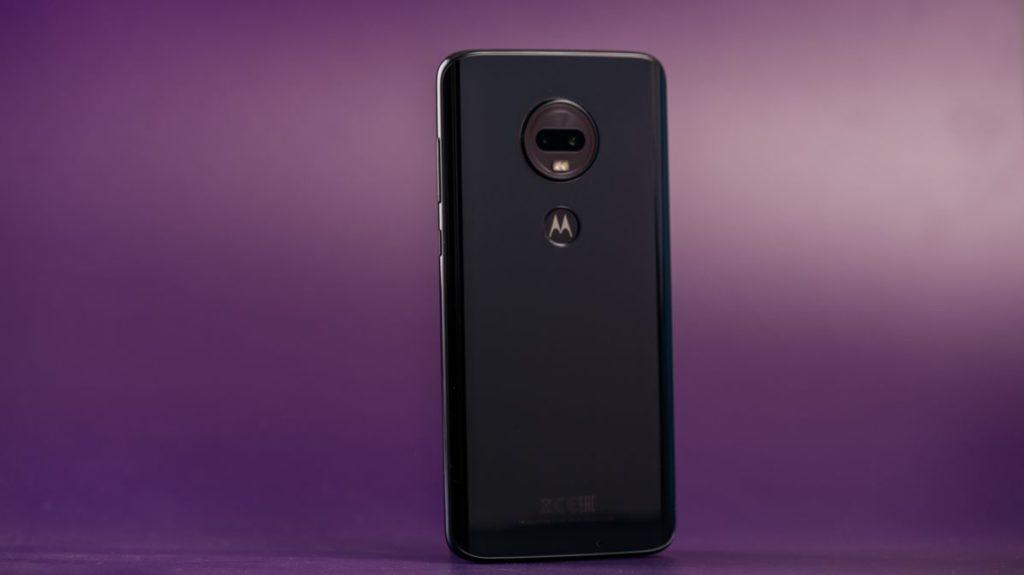 Описание смартфона Motorola Moto G7 Plus