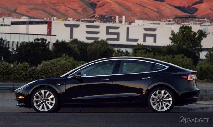 В Twitter появились первые фото серийной Tesla Model 3 (2 фото)