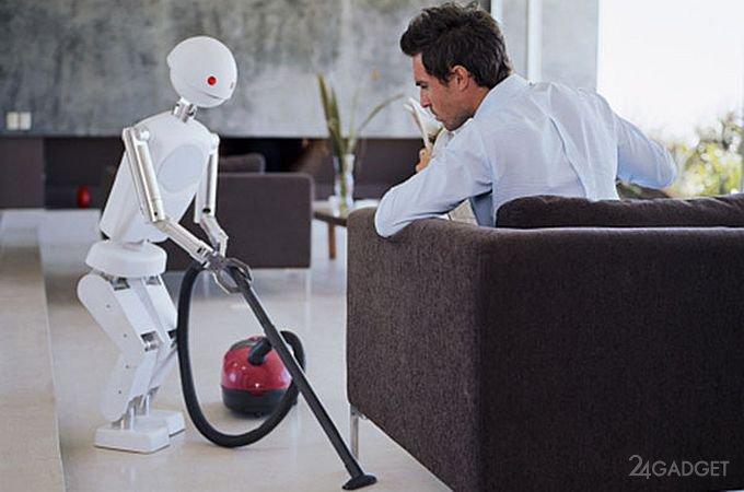 Взломанные роботы могут шпионить за хозяевами и нападать на них (видео)