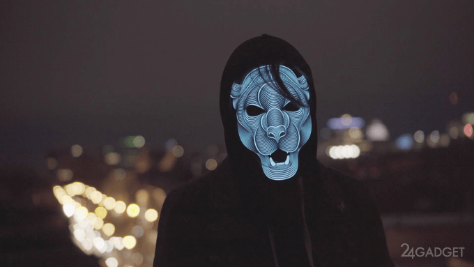 Потрясающая маска, светящаяся в такт музыке (9 фото + видео)