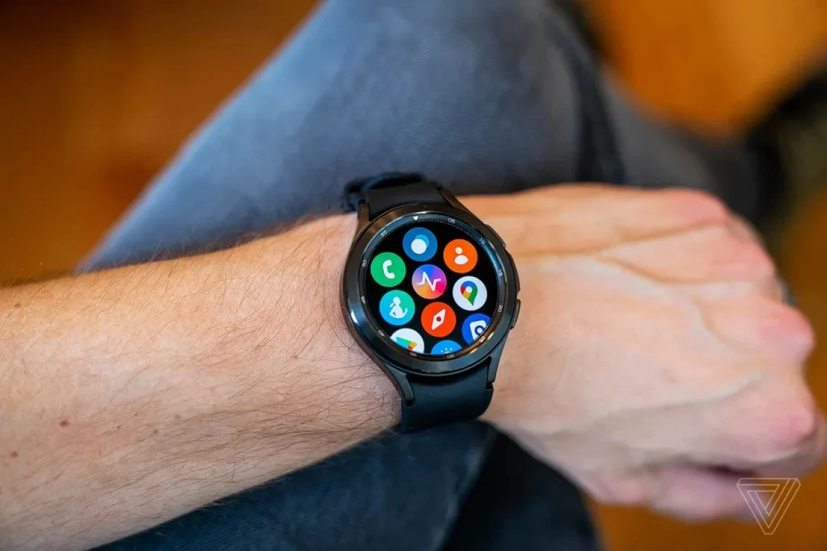 64458 Google создаёт умные часы Pixel Watch